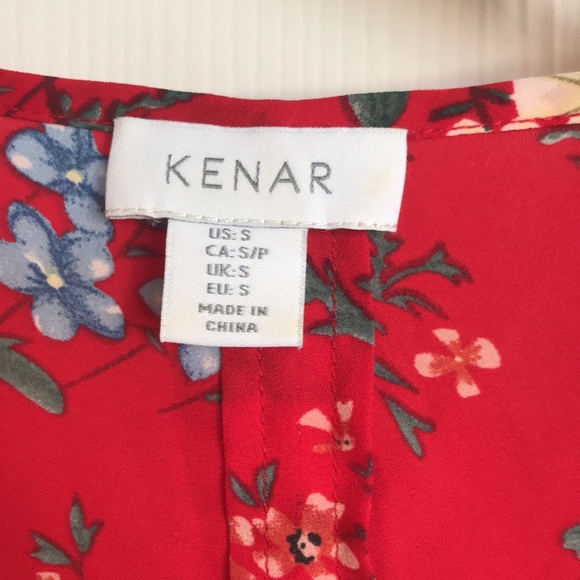 Flowery red top - Picture 3 of 5